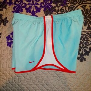 🔥NWOT Nike Dri-Fit Shorts (Girls)